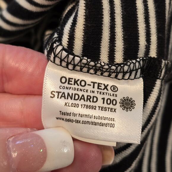 Croft & Barrow Womens The Classic Tee Size XXL Black/White Stripe V-Neck NWT - Picture 5 of 11